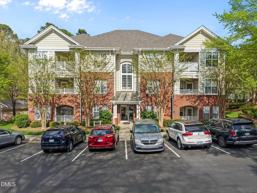 1613 Providence Glen Drive Chapel Hill NC 27514