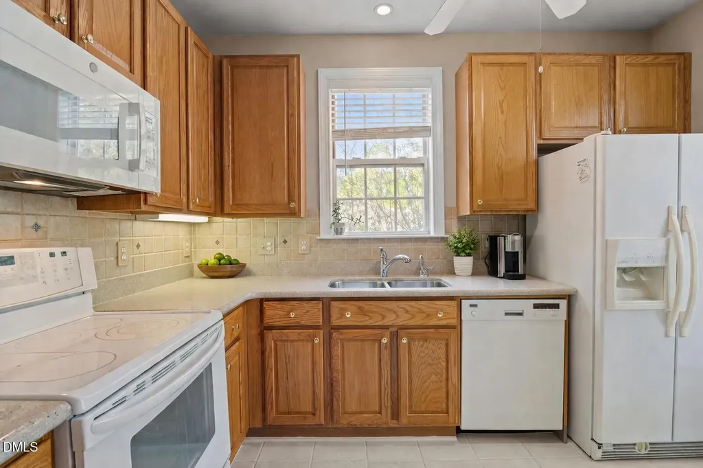 1613 Providence Glen Drive Chapel Hill NC 27514