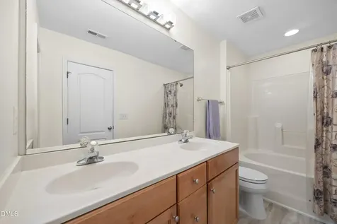 8324 Boca Point Raleigh NC 27616