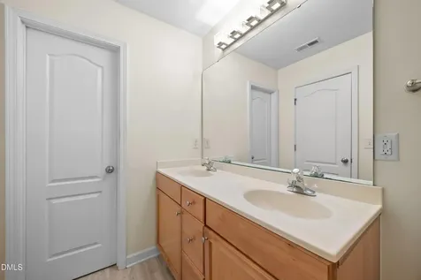 8324 Boca Point Raleigh NC 27616