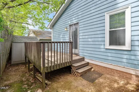105 Oak Hill Loop Cary NC 27513