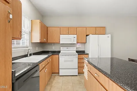 308 Commons Drive Holly Springs NC 27540