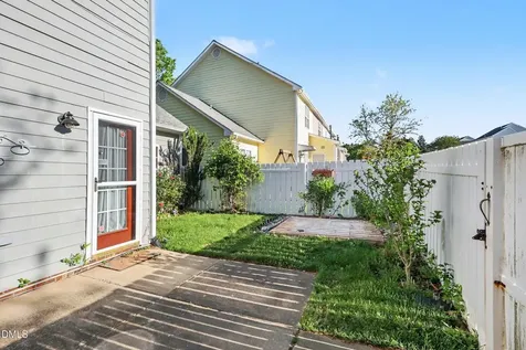 308 Commons Drive Holly Springs NC 27540