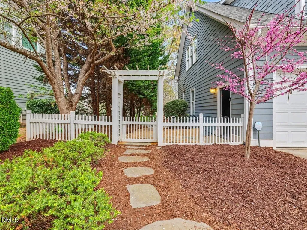 205 N Park Bluff Drive Chapel Hill NC 27517