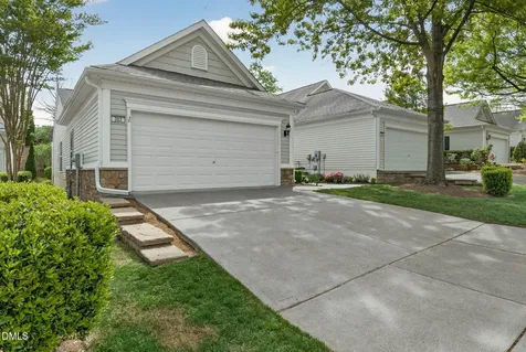 302 Fenmore Place Cary NC 27519