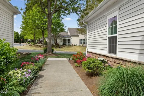 302 Fenmore Place Cary NC 27519