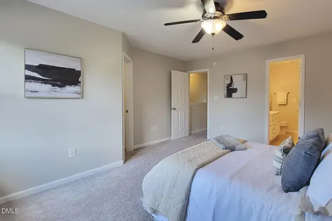 1047 Mica Lamp Court Apex NC 27502