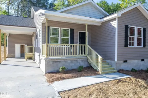 201 W Hamer Street Coats NC 27521