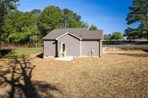 201 W Hamer Street Coats NC 27521