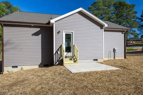 201 W Hamer Street Coats NC 27521