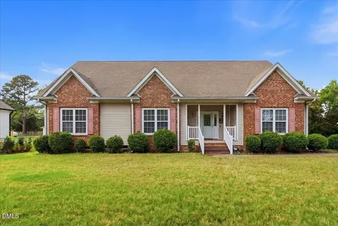 302 Martin Luther King Junior Drive Smithfield NC 27577