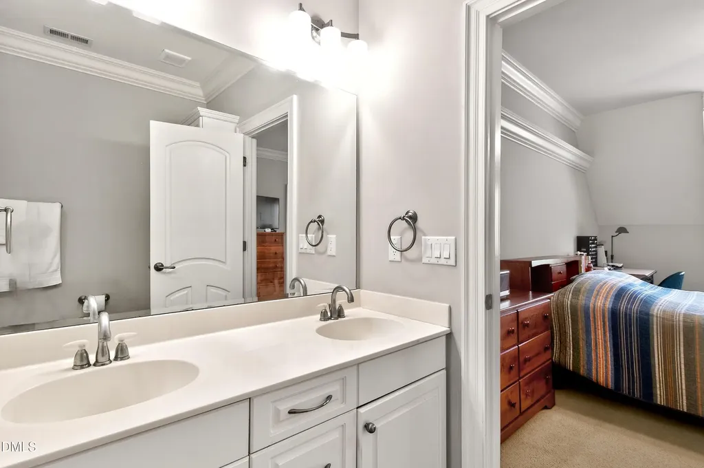 1612 Sharnbrook Court Raleigh NC 27614