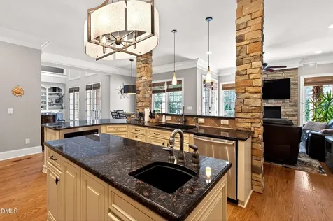 1612 Sharnbrook Court Raleigh NC 27614