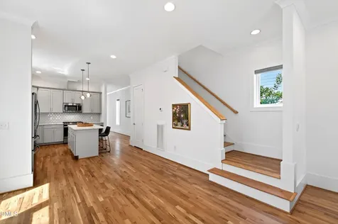 511 Grove Avenue Raleigh NC 27606