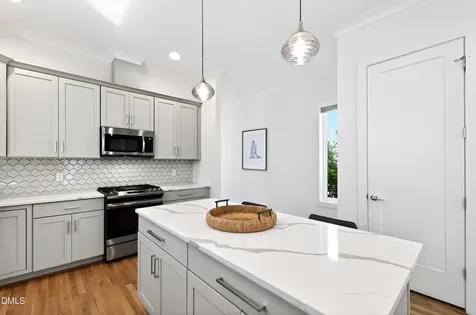 511 Grove Avenue Raleigh NC 27606