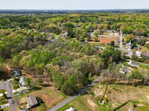 109 Colchester Avenue Siler City NC 27344