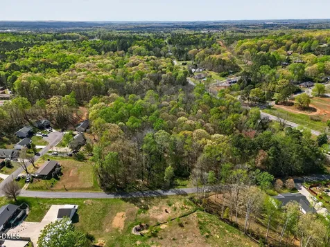 109 Colchester Avenue Siler City NC 27344