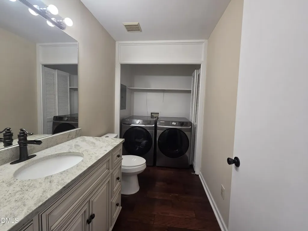 2716 Rue Sans Famille Raleigh NC 27607