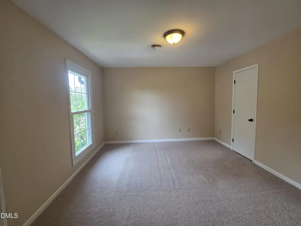 2716 Rue Sans Famille Raleigh NC 27607