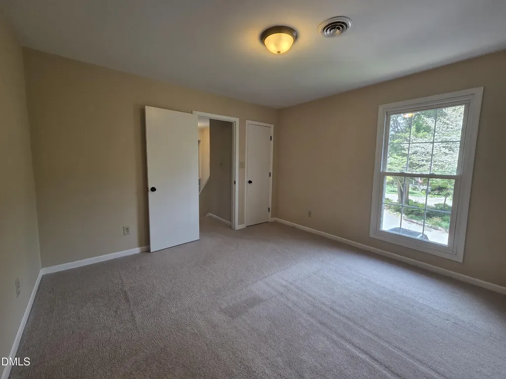 2716 Rue Sans Famille Raleigh NC 27607