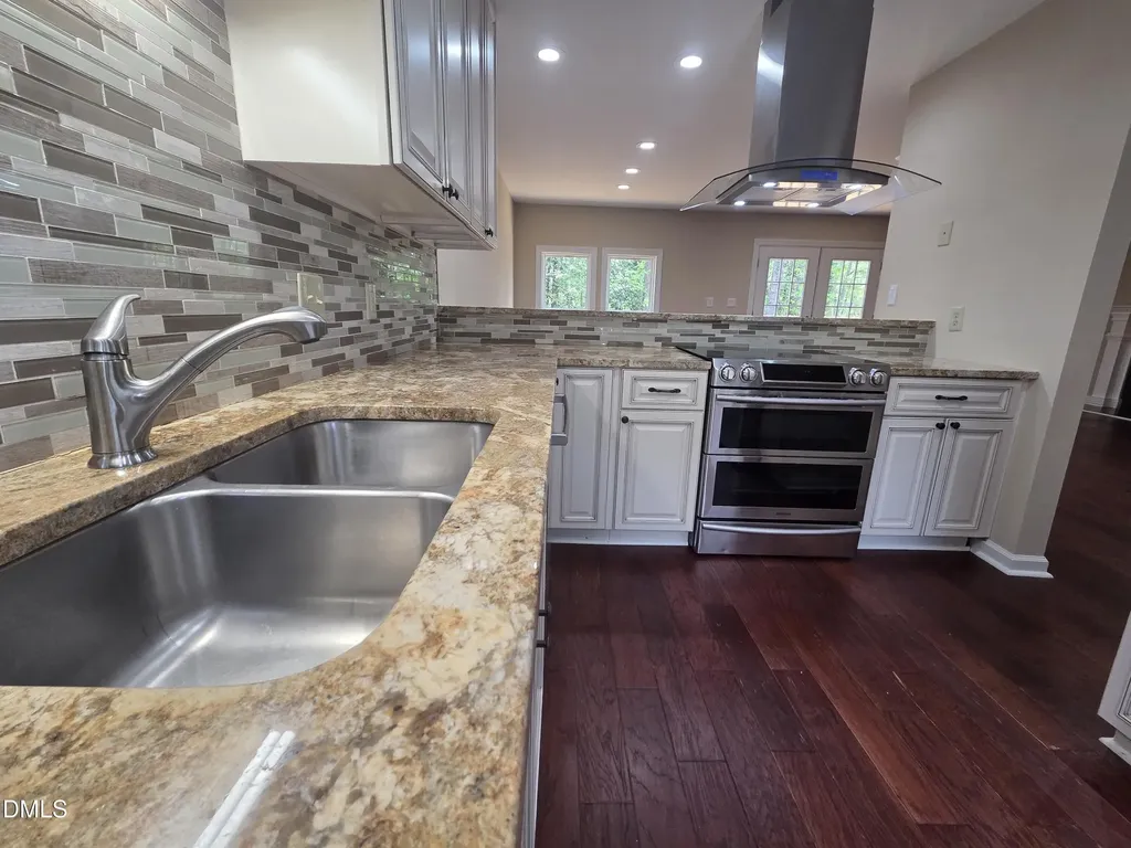 2716 Rue Sans Famille Raleigh NC 27607