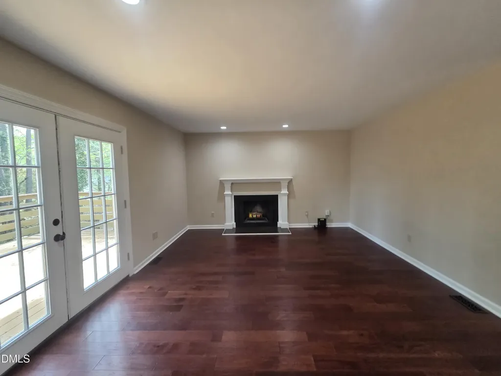 2716 Rue Sans Famille Raleigh NC 27607