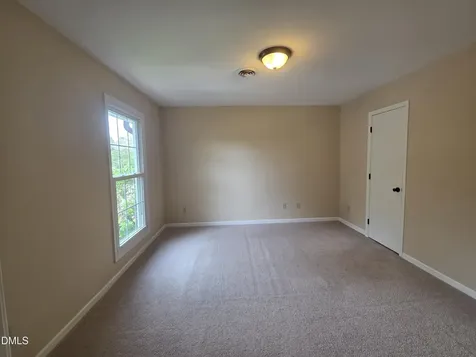 2716 Rue Sans Famille Raleigh NC 27607