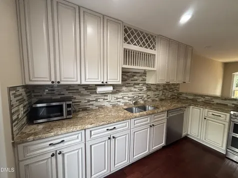 2716 Rue Sans Famille Raleigh NC 27607