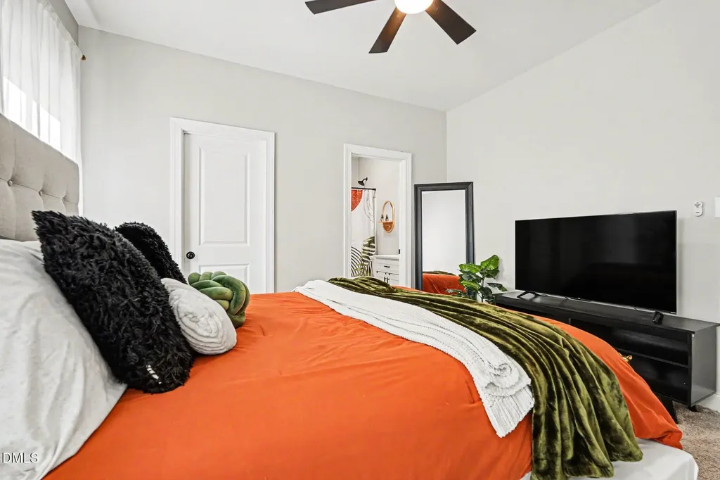 807 A Peedin Street Selma NC 27576