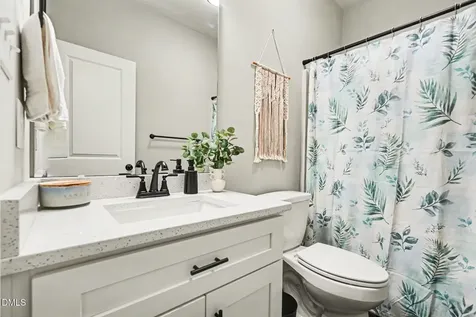 807 A Peedin Street Selma NC 27576