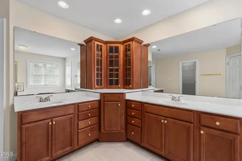 4406 Triland Way Cary NC 27518