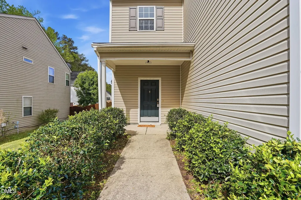 1602 Flowering Peach Trail Raleigh NC 27610