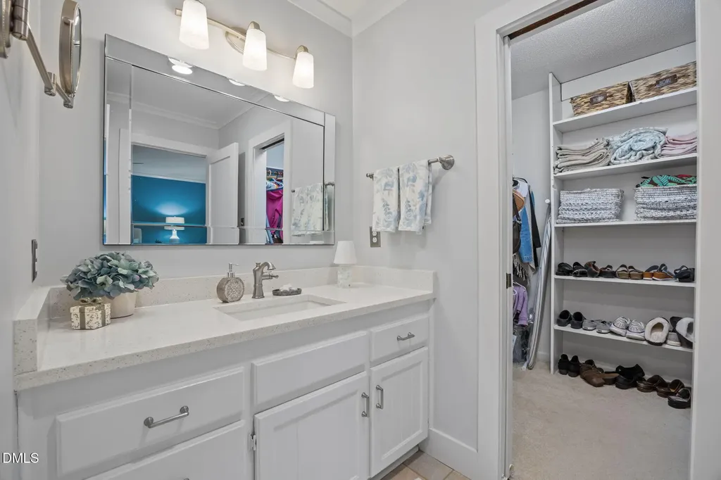 6501 Rainbow Court Raleigh NC 27612