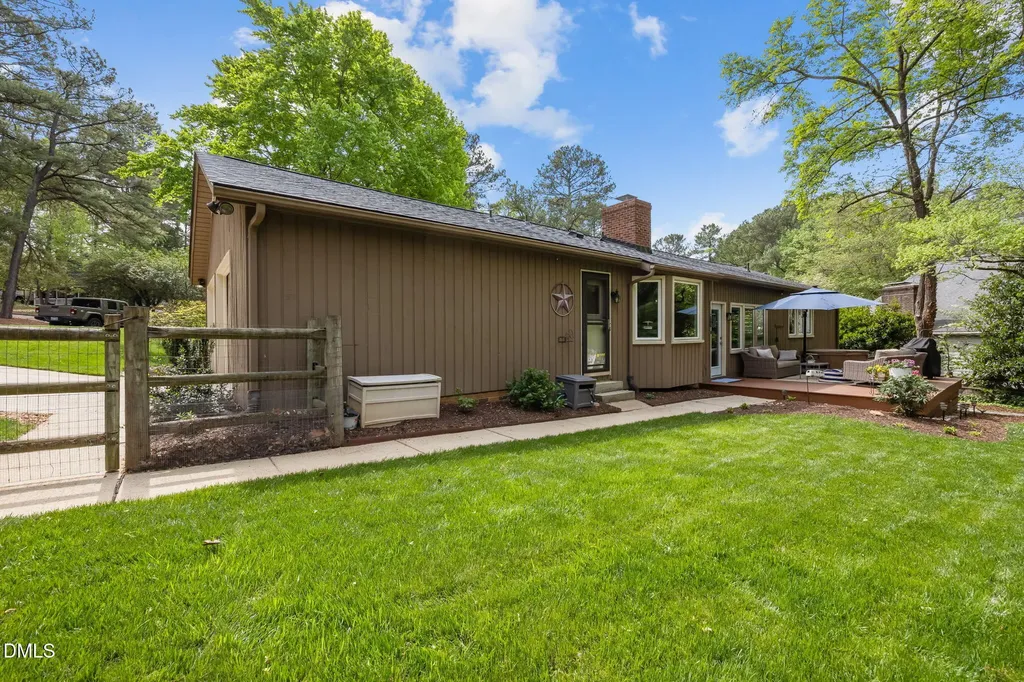 6501 Rainbow Court Raleigh NC 27612