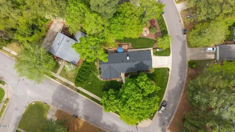 6501 Rainbow Court Raleigh NC 27612