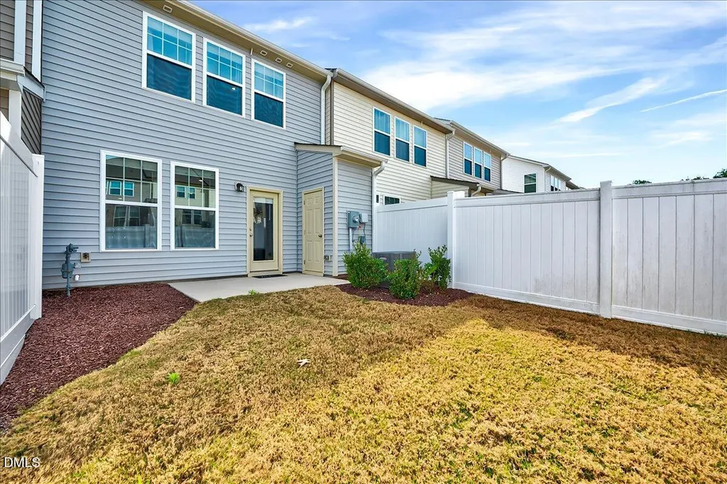 18 Clear Bead Court Clayton NC 27527