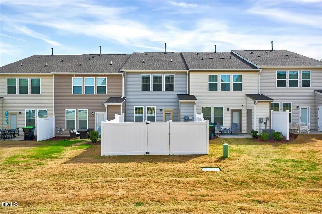 18 Clear Bead Court Clayton NC 27527