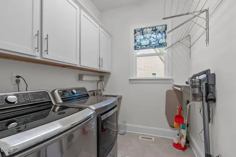 1208 Kings Canyon Court Cary NC 27519