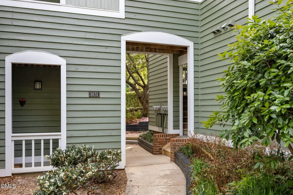 1031 Nicholwood Drive Raleigh NC 27605