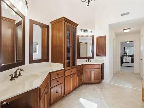 113 Cross Oaks Place Holly Springs NC 27540