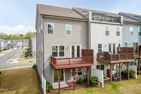 2051 Eva Pearl Drive Apex NC 27502