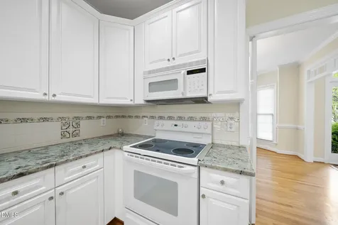 4221 Glen Erin Way Raleigh NC 27613