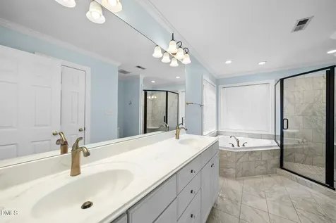 4221 Glen Erin Way Raleigh NC 27613