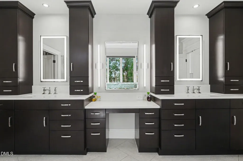 97514 Franklin Ridge Chapel Hill NC 27517