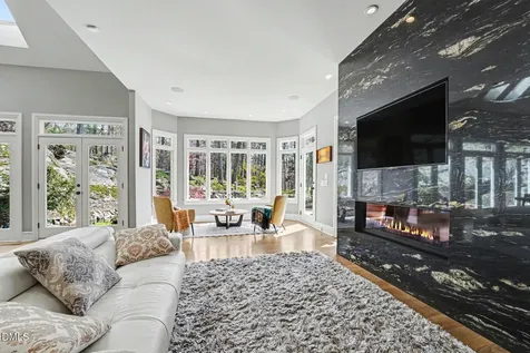 97514 Franklin Ridge Chapel Hill NC 27517