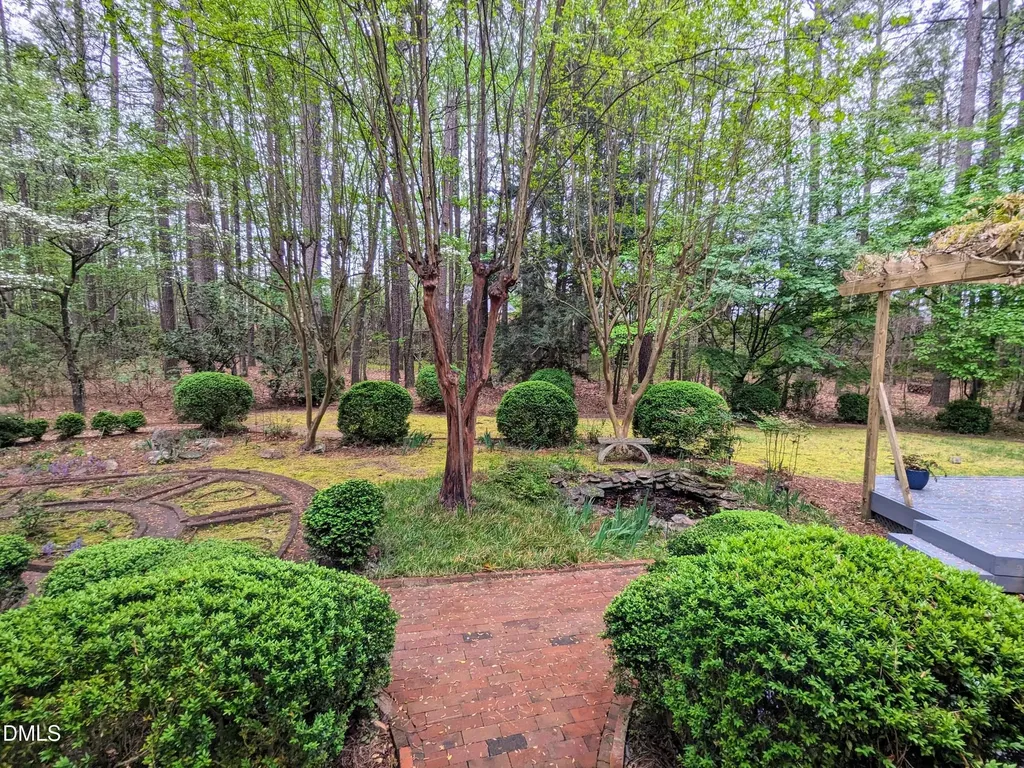4901 Stoneridge Drive Raleigh NC 27612