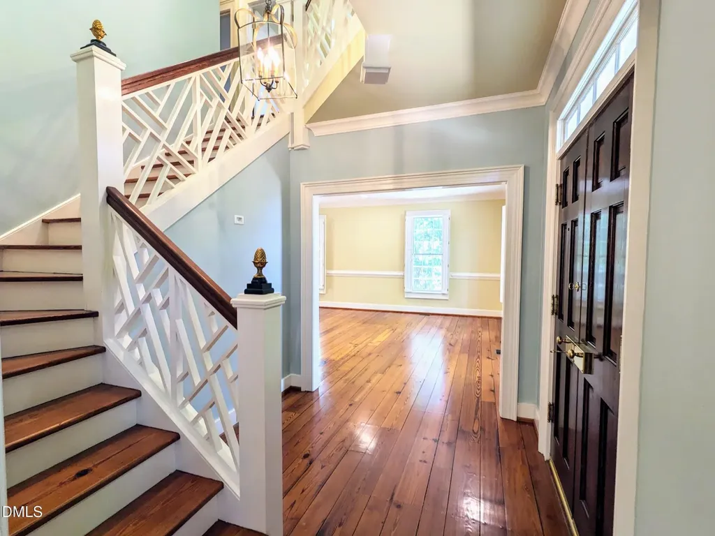 4901 Stoneridge Drive Raleigh NC 27612