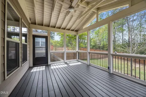 2048 Crampton Grove Way Cary NC 27519