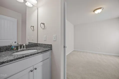 2048 Crampton Grove Way Cary NC 27519