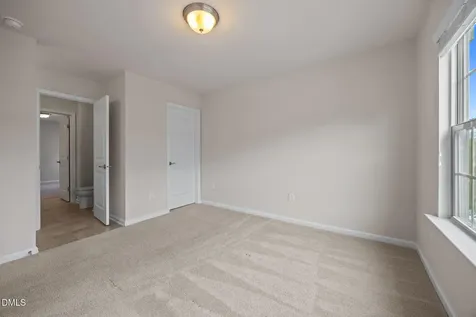 2048 Crampton Grove Way Cary NC 27519